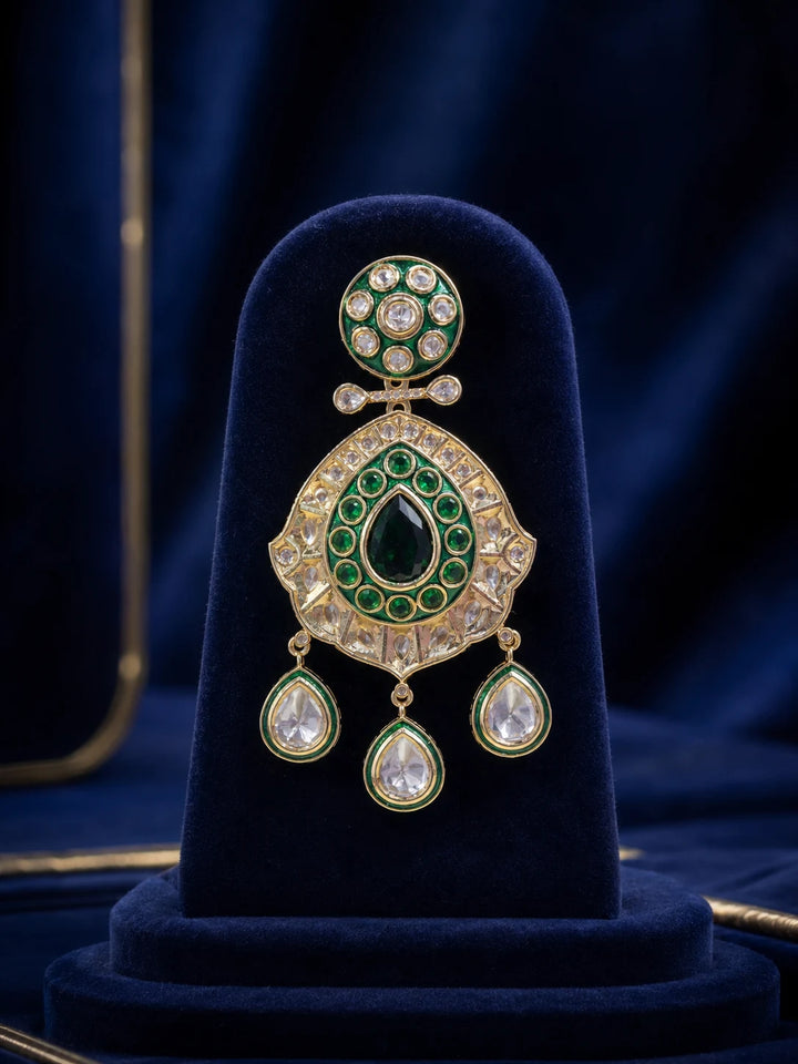 Majestic Green Meenakari Kundan Necklace Set with Matching Maang Tikka