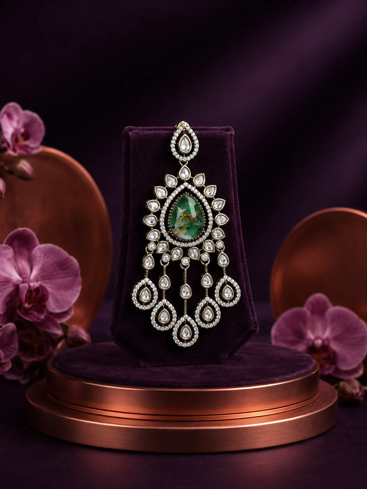 Bridal Kundan Necklace Set with green teardrop center stones, chandelier pendant, matching earrings, and maang tikka