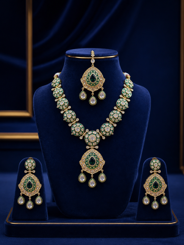 Majestic Green Meenakari Kundan Necklace Set with Matching Maang Tikka